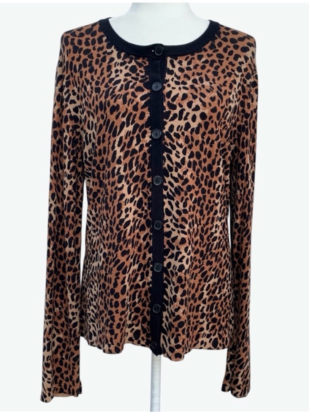 Carolyn Taylor Leopard Print Button-Up Cardigan Sweater ~ Women’s Large